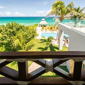 Casa Seven Ocean Front With Private C Hef Included , Isla Mujeres Mexico